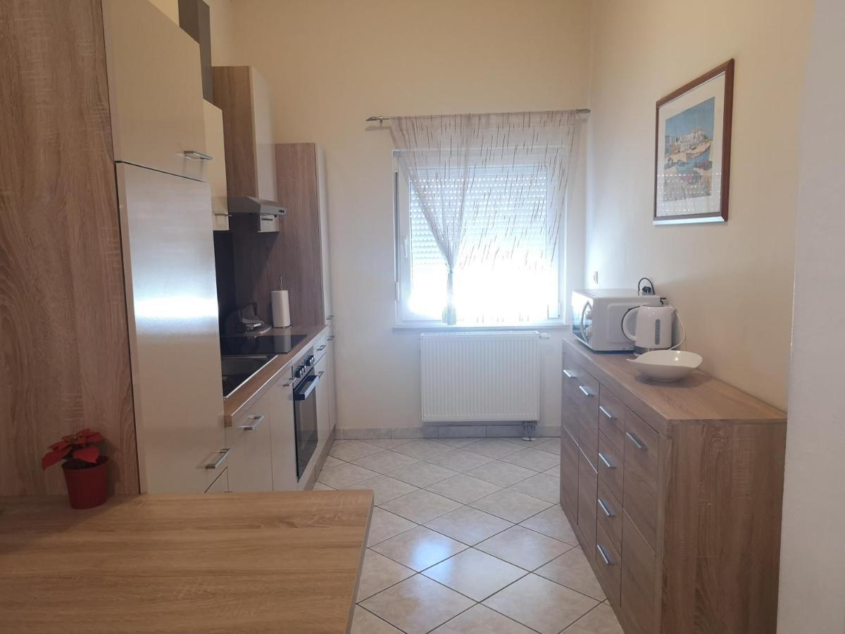 Apartment Apartman Lory